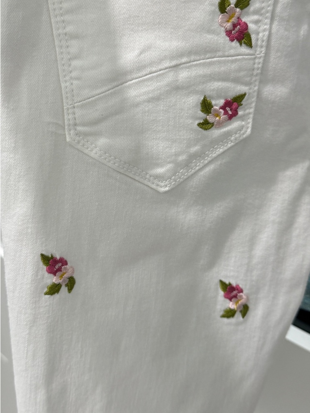 DRIFTWOOD White Straight-Leg Jeans with Tiny Rose Embroidery - Picture 2 of 4